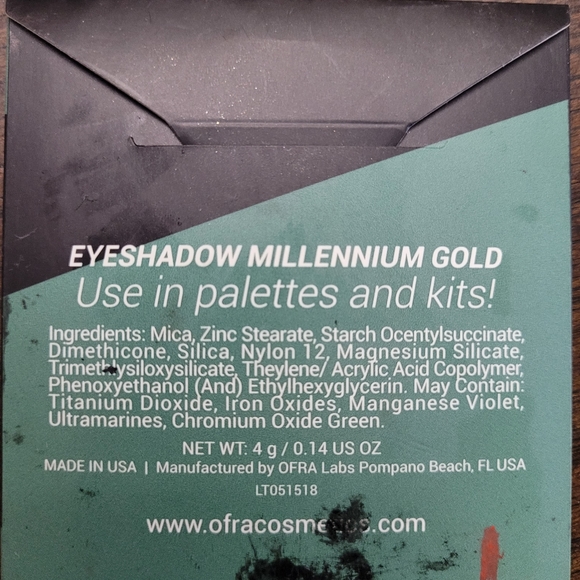 Makeup Bundle - Picture 2 of 9